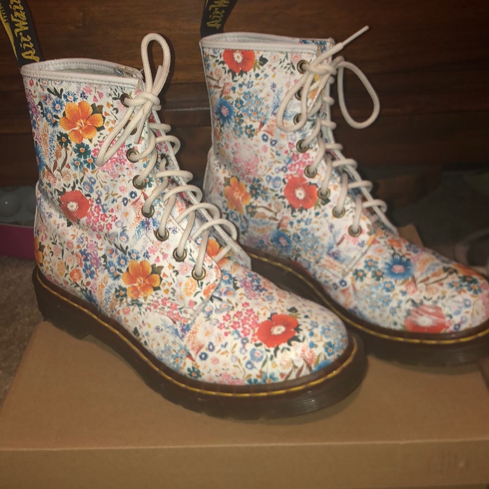 COPY - Floral Doc martens *SOLD*